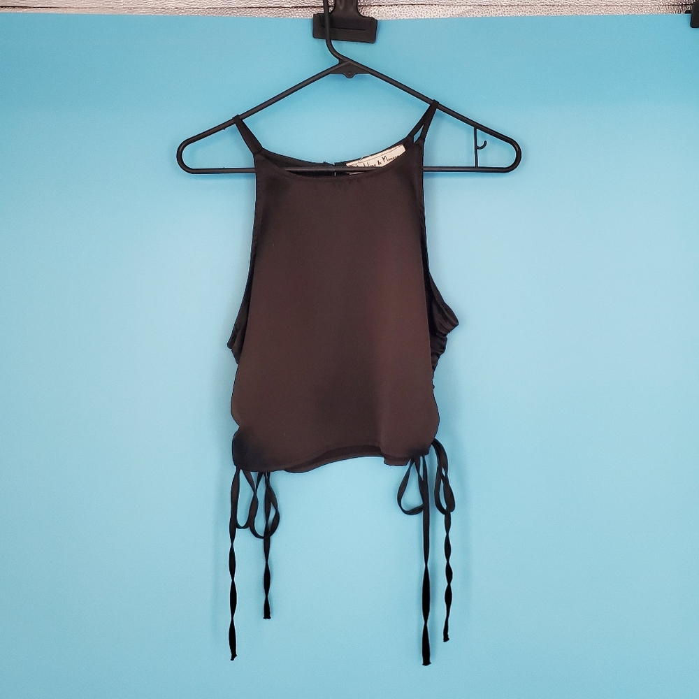 Madeline & Monroe Cropped Blouse Size Medium Black Side Cinch